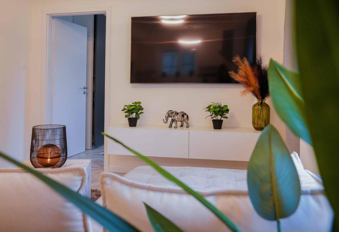 Corvin Avenue Premium Central Apartment Boedapest Buitenkant foto