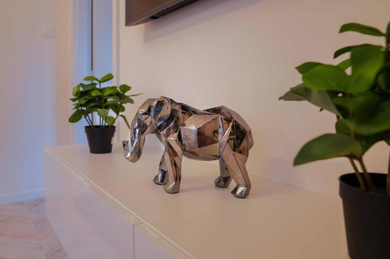 Corvin Avenue Premium Central Apartment Boedapest Buitenkant foto