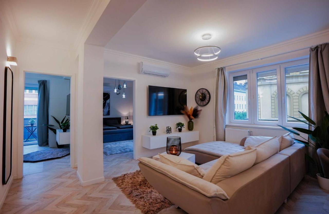 Corvin Avenue Premium Central Apartment Boedapest Buitenkant foto