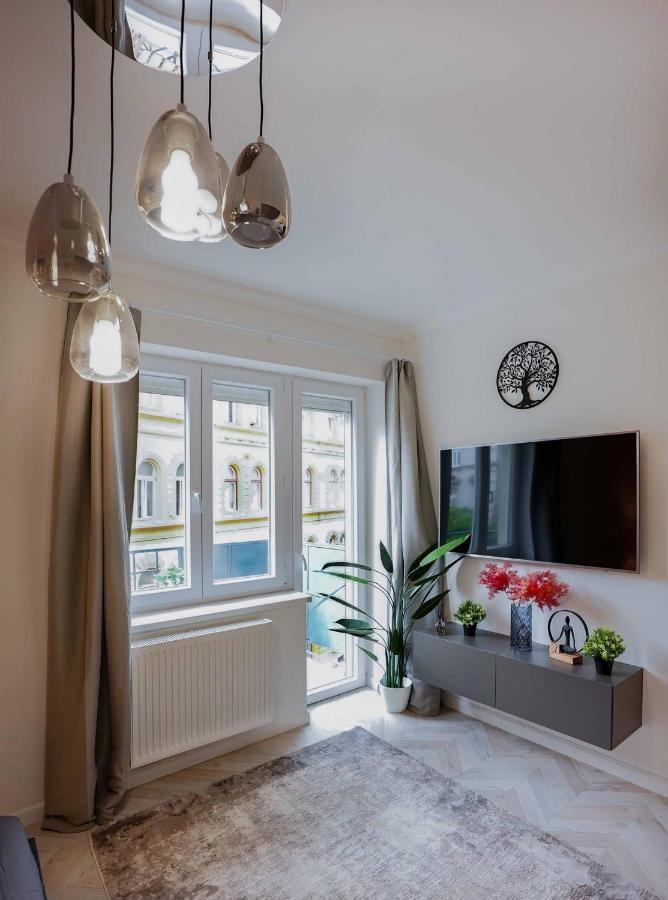 Corvin Avenue Premium Central Apartment Boedapest Buitenkant foto